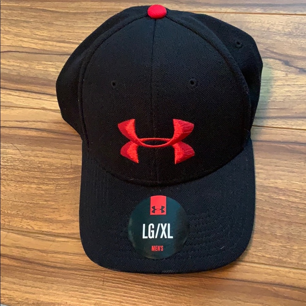 Men’s Under Armour heatgear hat